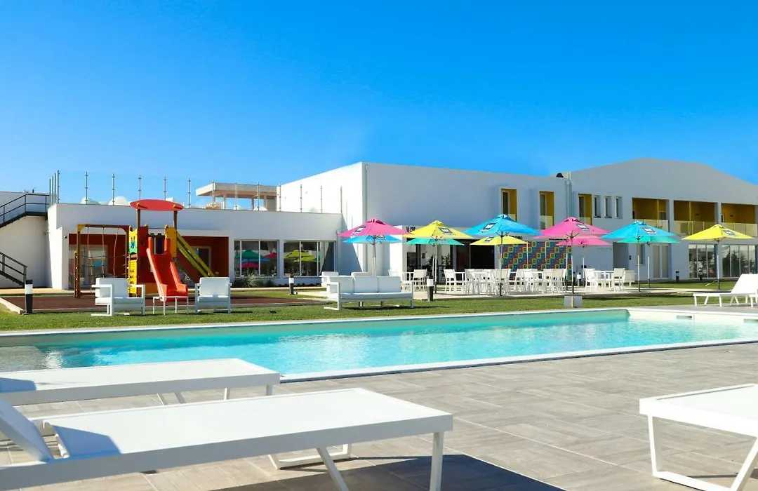 Ride Surf Resort & Spa Peniche-1